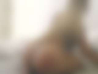 XoxP0ck3tR0cketxoX's Live Sex Cam Show