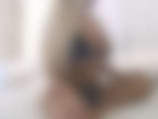 XoxP0ck3tR0cketxoX's Live Sex Cam Show