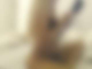 XoxP0ck3tR0cketxoX's Live Sex Cam Show