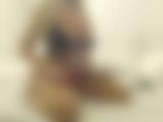 XoxP0ck3tR0cketxoX's Live Sex Cam Show