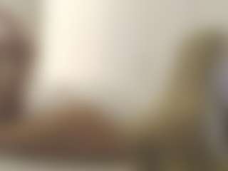 XoxP0ck3tR0cketxoX's Live Sex Cam Show