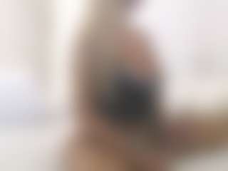 XoxP0ck3tR0cketxoX's Live Sex Cam Show