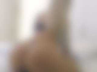 XoxP0ck3tR0cketxoX's Live Sex Cam Show