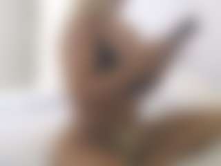 XoxP0ck3tR0cketxoX's Live Sex Cam Show