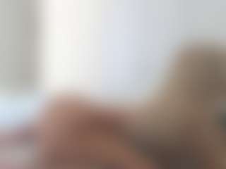 XoxP0ck3tR0cketxoX's Live Sex Cam Show