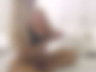 XoxP0ck3tR0cketxoX's Live Sex Cam Show