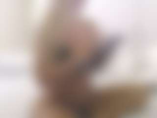 Live cam show with XoxP0ck3tR0cketxoX - Thick on livesuperchat.net