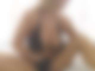 XoxP0ck3tR0cketxoX's Live Sex Cam Show