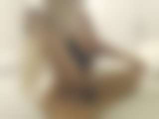 XoxP0ck3tR0cketxoX's Live Sex Cam Show