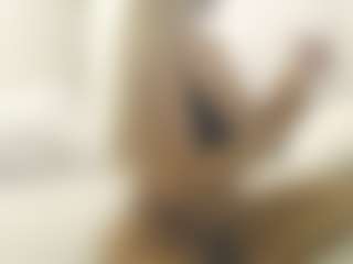 XoxP0ck3tR0cketxoX's Live Sex Cam Show