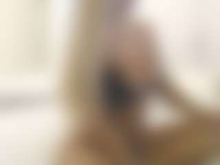 XoxP0ck3tR0cketxoX's Live Sex Cam Show