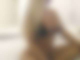 XoxP0ck3tR0cketxoX's Live Sex Cam Show