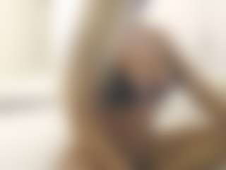 XoxP0ck3tR0cketxoX's Live Sex Cam Show