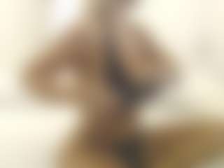 XoxP0ck3tR0cketxoX's Live Sex Cam Show