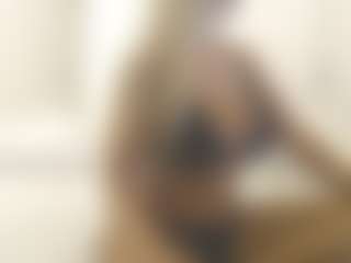 XoxP0ck3tR0cketxoX's Live Sex Cam Show
