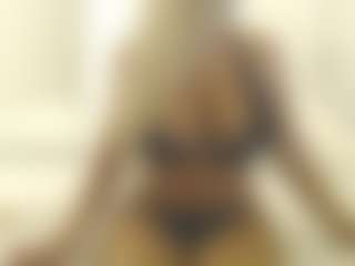 XoxP0ck3tR0cketxoX's Live Sex Cam Show