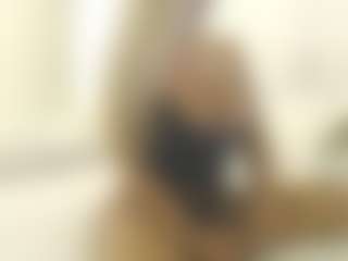 XoxP0ck3tR0cketxoX's Live Sex Cam Show