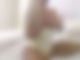 XoxP0ck3tR0cketxoX's Live Sex Cam Show