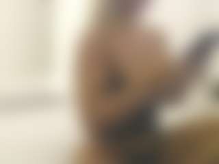XoxP0ck3tR0cketxoX's Live Sex Cam Show