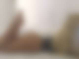 XoxP0ck3tR0cketxoX's Live Sex Cam Show