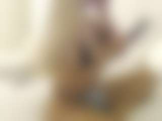 XoxP0ck3tR0cketxoX's Live Sex Cam Show