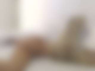 Live cam show with XoxP0ck3tR0cketxoX - Rub on dropp.cam