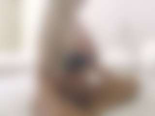 XoxP0ck3tR0cketxoX's Live Sex Cam Show