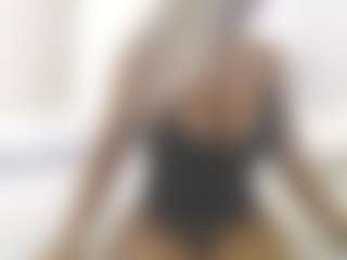XoxP0ck3tR0cketxoX's Live Sex Cam Show