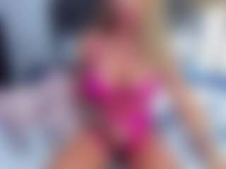 Nicole2naya's Live Sex Cam Show