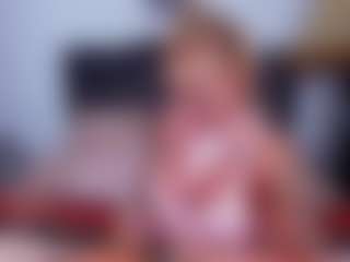 Live cam show with Nicole2naya - Latina on Free Soda