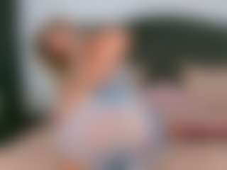 Live cam show with Nicole2naya - Muscular on madthumbs