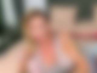 Live cam show with Nicole2naya - Smoking on Camsoda