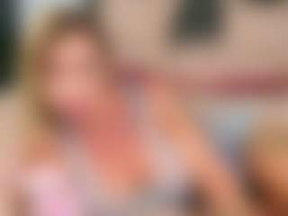 Live cam show with Nicole2naya - White on Camsoda