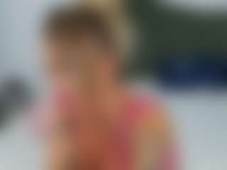Live cam show with Nicole2naya - Brazilian on xfollow cams