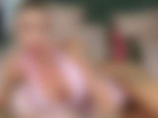 Live cam show with Nicole2naya - English on CamClone
