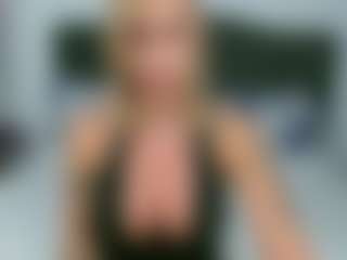 Live cam show with Nicole2naya - Smoking on Camsoda