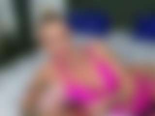 Live cam show with Nicole2naya - Brown Eyes on SpunkLive