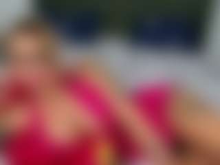 Show de cam en vivo con Nicole2naya - Fake Tits en Camsoda