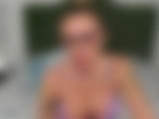 Live cam show with Nicole2naya - Brown Hair on Hubzter Live