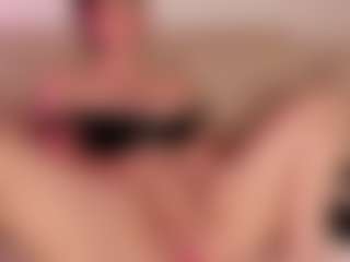 EmmaCollemann's Live Sex Cam Show