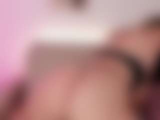 EmmaCollemann's Live Sex Cam Show