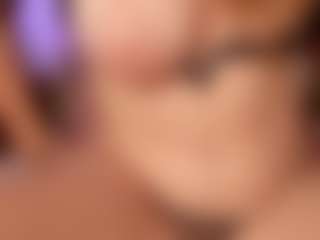 Live cam show with EmmaCollemann - Fingers on Livezox