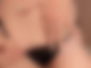 EmmaCollemann's Live Sex Cam Show