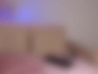 Live cam show with EmmaCollemann - Handjob on slutload