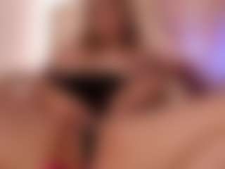 EmmaCollemann's Live Sex Cam Show