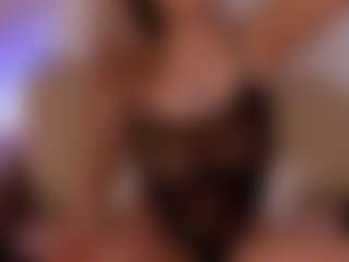 EmmaCollemann's Live Sex Cam Show