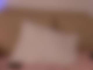 EmmaCollemann's Live Sex Cam Show
