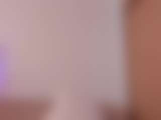 EmmaCollemann's Live Sex Cam Show