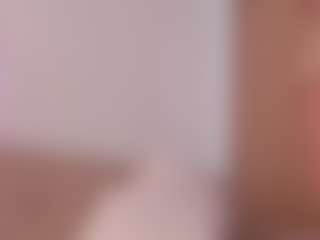 EmmaCollemann's Live Sex Cam Show