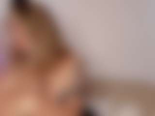 EmmaCollemann's Live Sex Cam Show